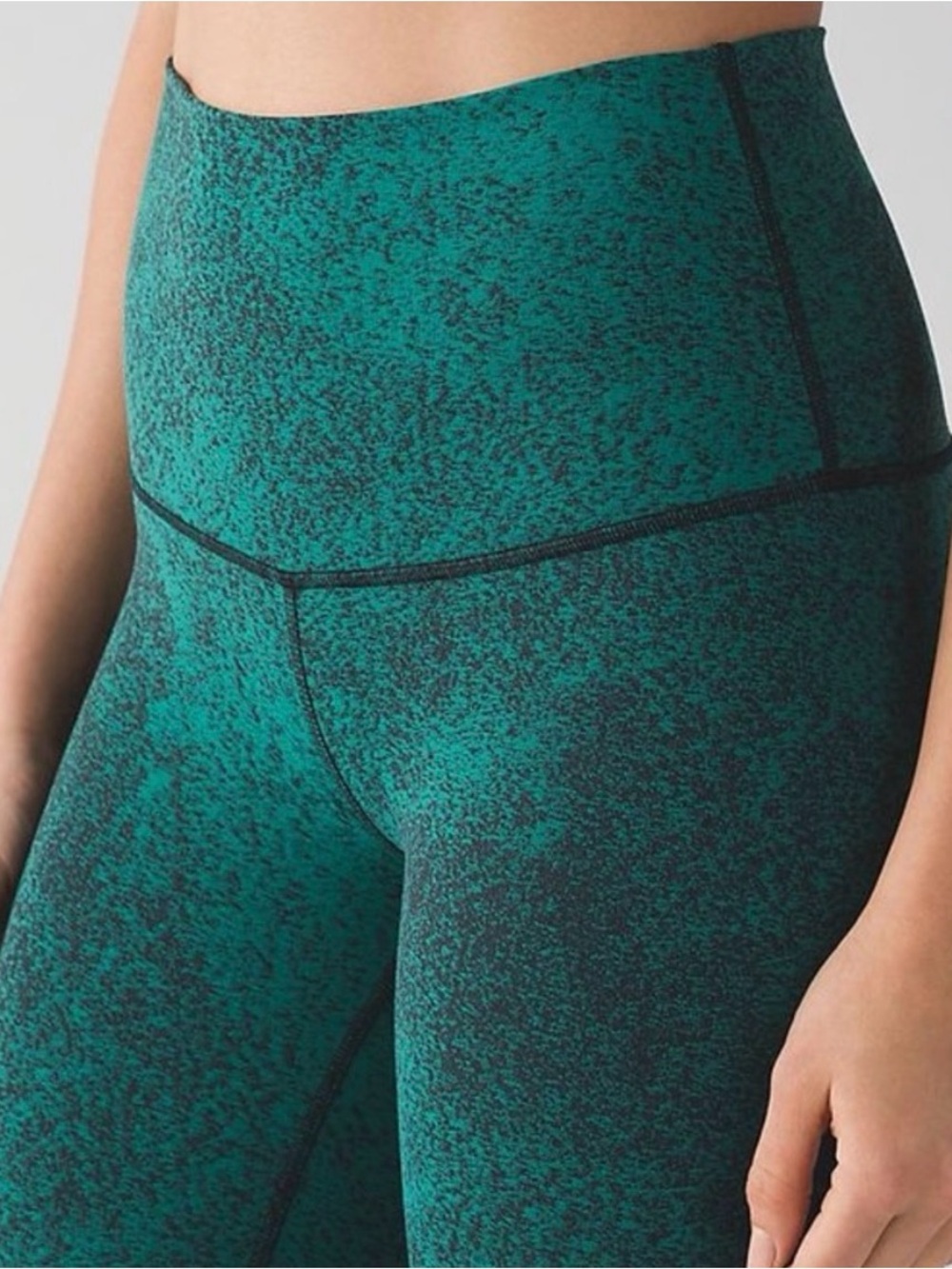 Lululemon Green/Black Align Super High Rise Legging 23"